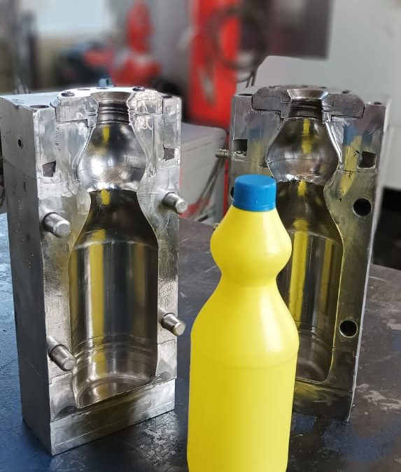 Proyecto UDITEC- Yerry: matrices para botellas de lavandina de 1 litro